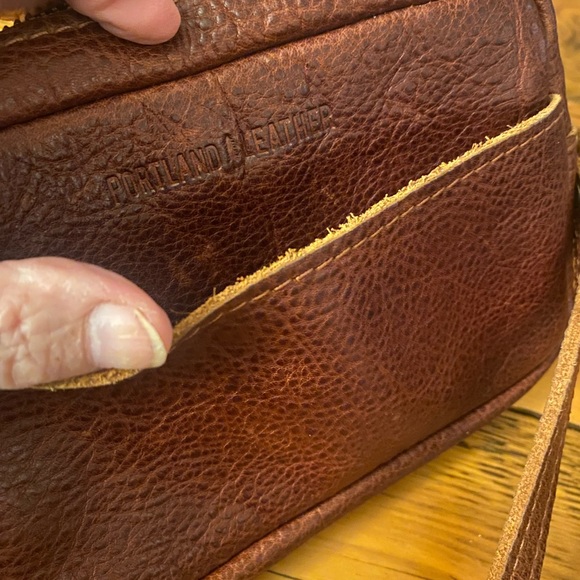 Portland Leather Small Camera or Whatever Bag - Picture 6 of 6